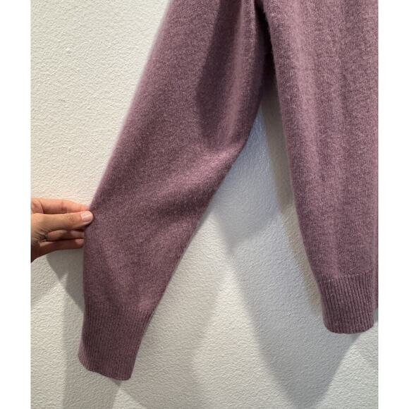 Equipment Femme Sweater Women’s Size Medium V Neck Long Sleeve Madalene Sweater - Picture 6 of 11